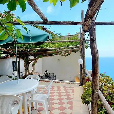 Апартаменты Sleeps 8 Air Con Wifi Амальфи