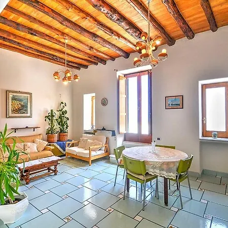 Sleeps 8 Air Con Wifi Амальфи