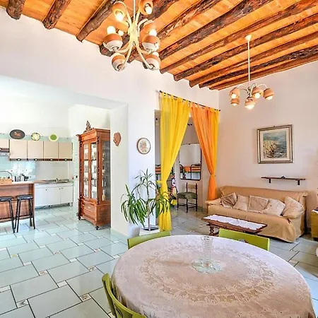 Sleeps 8 Air Con Wifi Амальфи